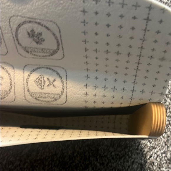 Silver Clutch - Picture 4 of 7